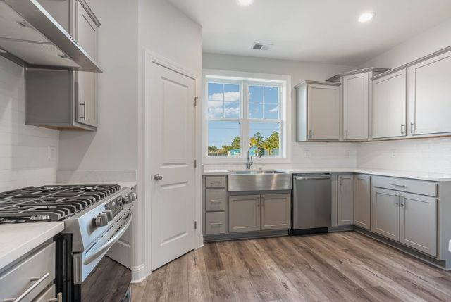 70 Newt Pl., Pawleys Island, SC 29585