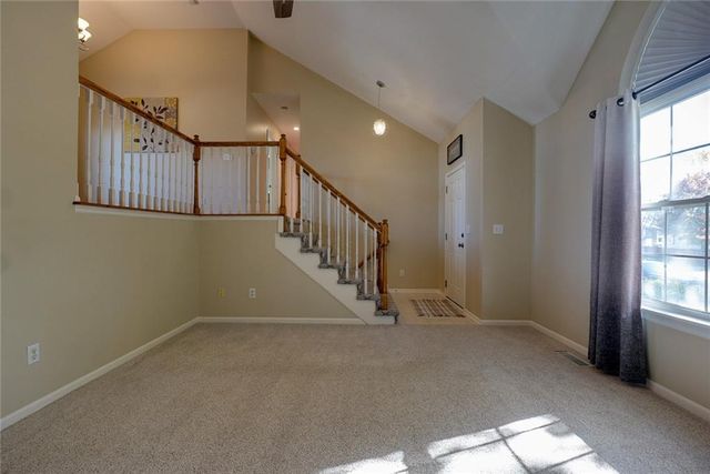 604 SW Nelson Drive, Grain Valley, MO 64029