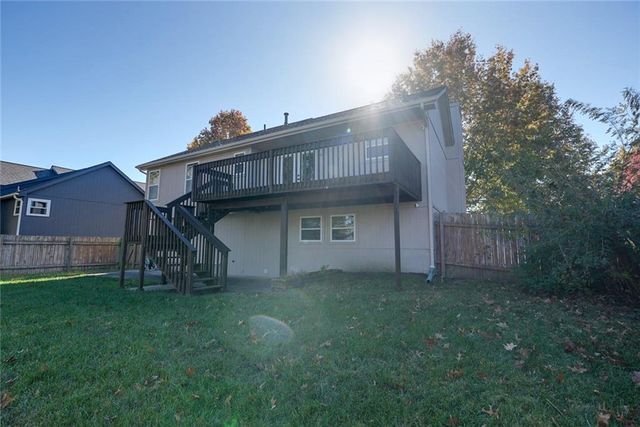 604 SW Nelson Drive, Grain Valley, MO 64029