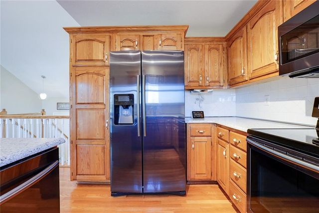 604 SW Nelson Drive, Grain Valley, MO 64029