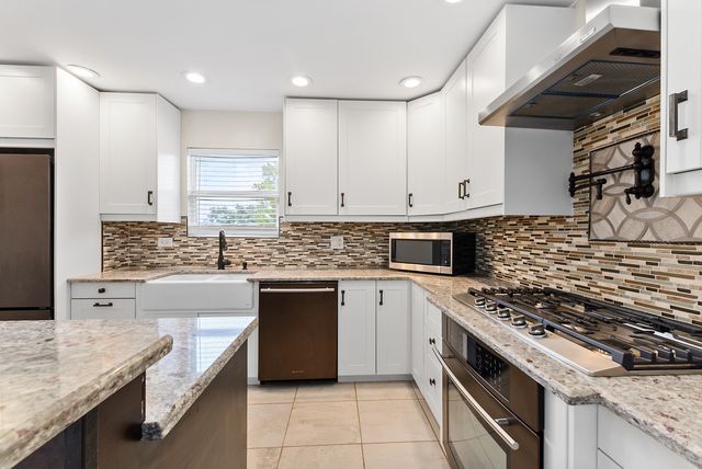 17760 Arlington Drive, Country Club Hills, IL 60478