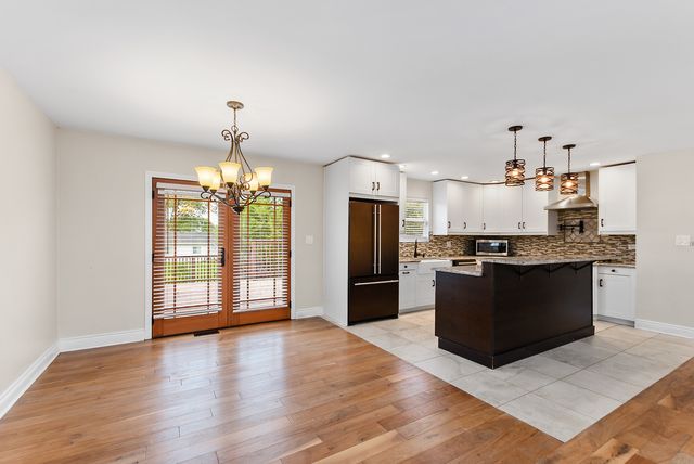 17760 Arlington Drive, Country Club Hills, IL 60478