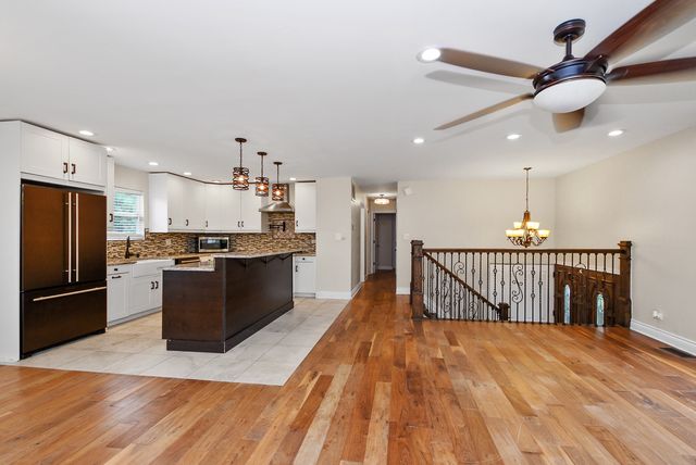 17760 Arlington Drive, Country Club Hills, IL 60478