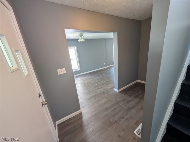 807 Woodland Avenue, Elyria, OH 44035