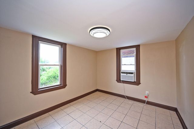 221 W 13th Street, Newport, KY 41071
