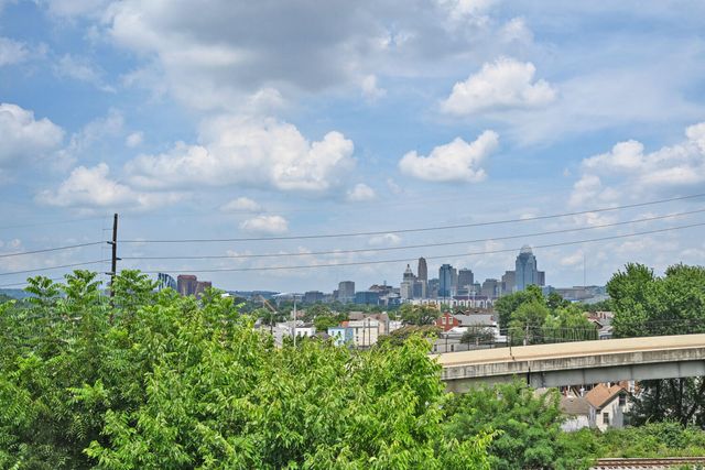 221 W 13th Street, Newport, KY 41071