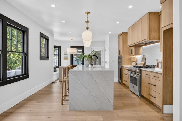 901 Sonoma Way, Sacramento, CA 95819