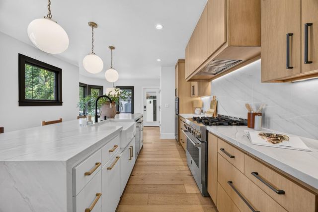 901 Sonoma Way, Sacramento, CA 95819