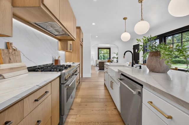 901 Sonoma Way, Sacramento, CA 95819