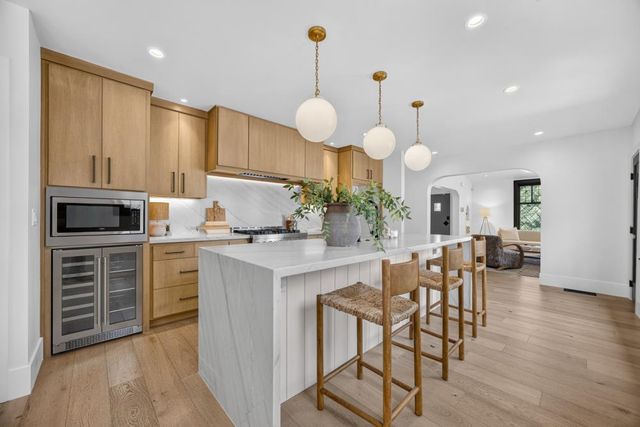 901 Sonoma Way, Sacramento, CA 95819