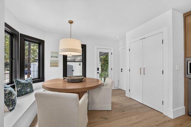 901 Sonoma Way, Sacramento, CA 95819