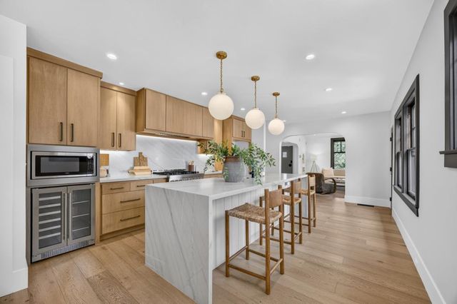 901 Sonoma Way, Sacramento, CA 95819