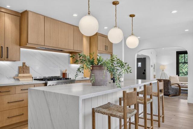 901 Sonoma Way, Sacramento, CA 95819