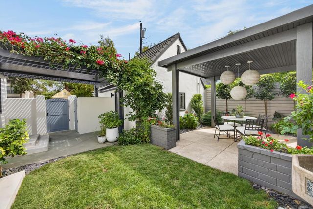 901 Sonoma Way, Sacramento, CA 95819