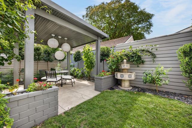 901 Sonoma Way, Sacramento, CA 95819