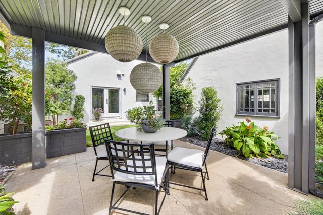 901 Sonoma Way, Sacramento, CA 95819