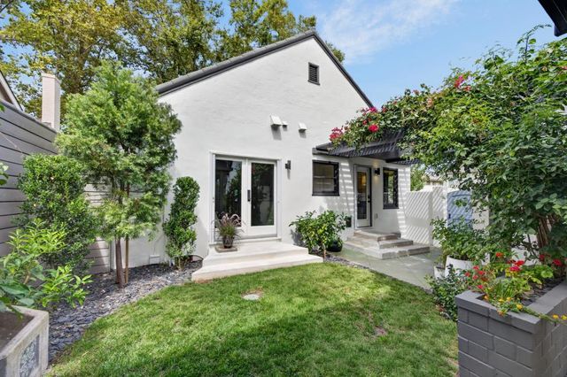 901 Sonoma Way, Sacramento, CA 95819