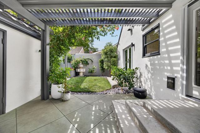 901 Sonoma Way, Sacramento, CA 95819