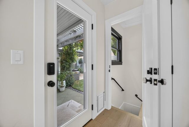 901 Sonoma Way, Sacramento, CA 95819