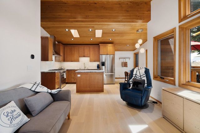 14075 Herringbone Way, Truckee, CA 96161