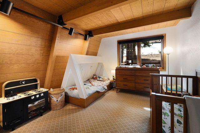 14075 Herringbone Way, Truckee, CA 96161