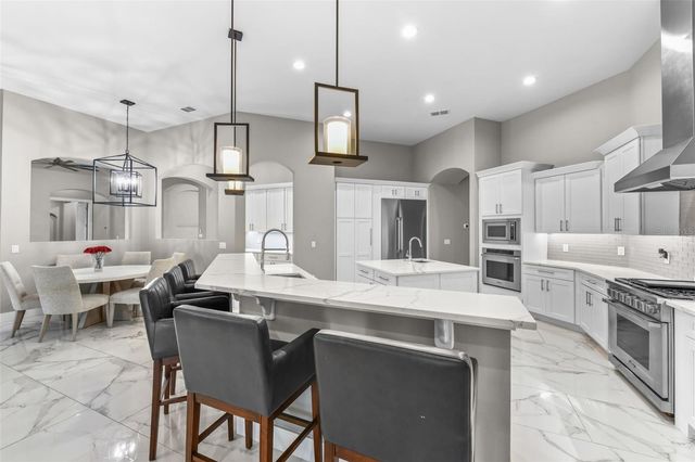 1 STONE GATE S, Longwood, FL 32779