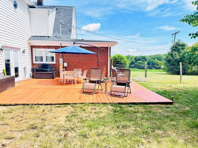 1818 Burnt Chimney RD, Wirtz, VA 24184