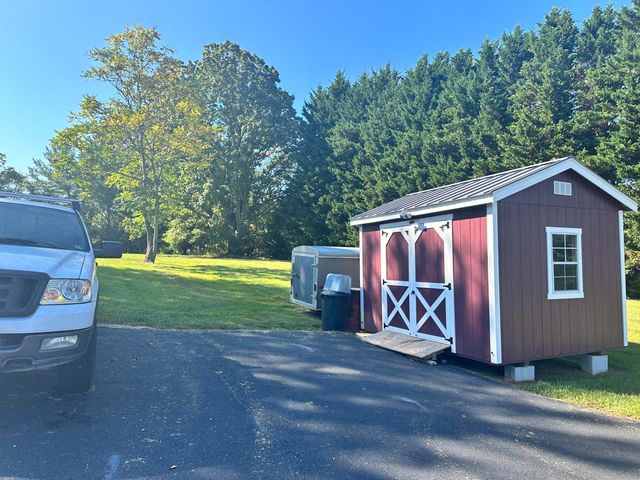 1818 Burnt Chimney RD, Wirtz, VA 24184