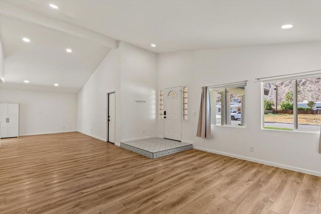 52438 Avenida Diaz, La Quinta, CA 92253