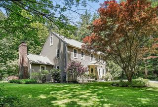17 Candlewood Drive, Amherst, NH 03031