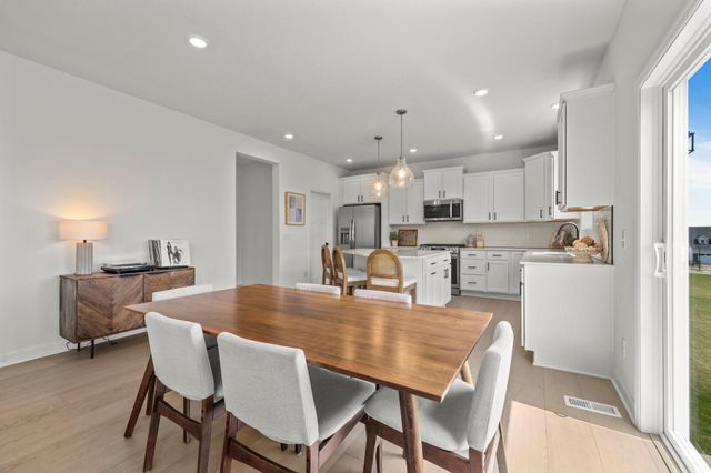 8861 Donax Row, Woodbury, MN 55129