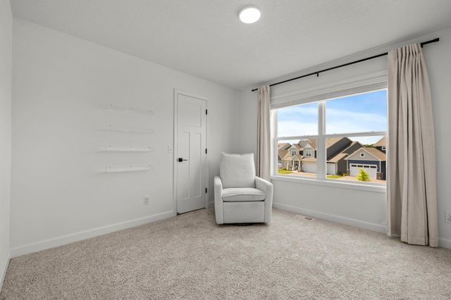 8861 Donax Row, Woodbury, MN 55129