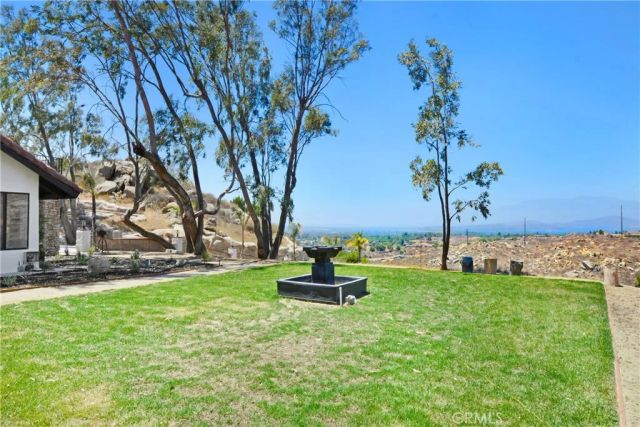 17295 Ridge Canyon Drive, Riverside, CA 92506