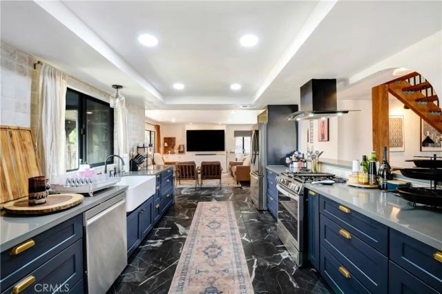 17295 Ridge Canyon Drive, Riverside, CA 92506