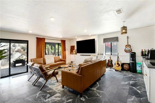 17295 Ridge Canyon Drive, Riverside, CA 92506