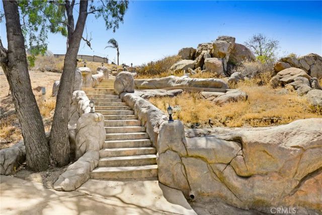 17295 Ridge Canyon Drive, Riverside, CA 92506