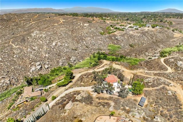 17295 Ridge Canyon Drive, Riverside, CA 92506