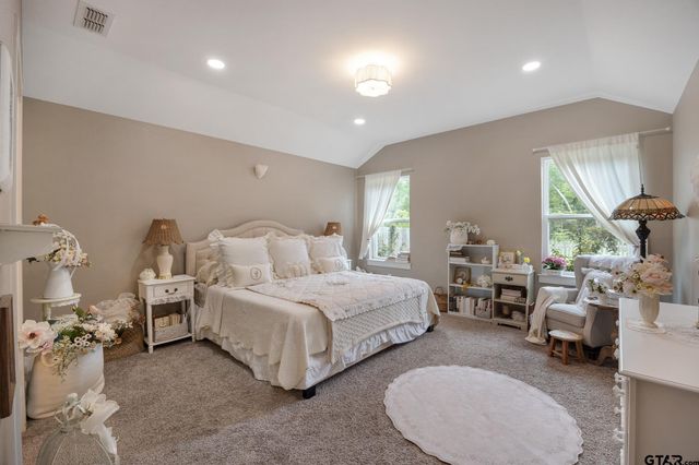 16030 Crossing Circle, Lindale, TX 75771