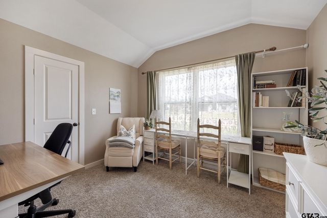 16030 Crossing Circle, Lindale, TX 75771