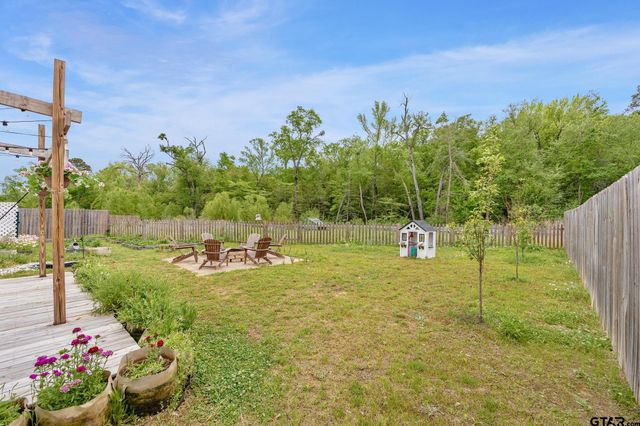 16030 Crossing Circle, Lindale, TX 75771