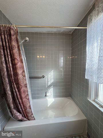 9821 VERREE RD, Philadelphia, PA 19115