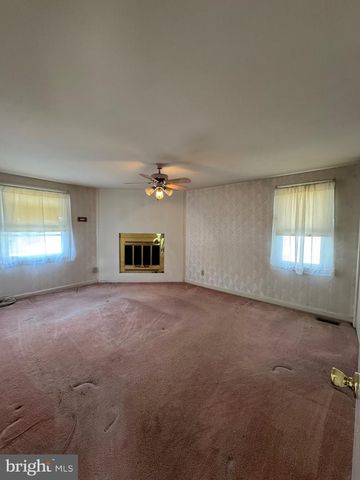 9821 VERREE RD, Philadelphia, PA 19115