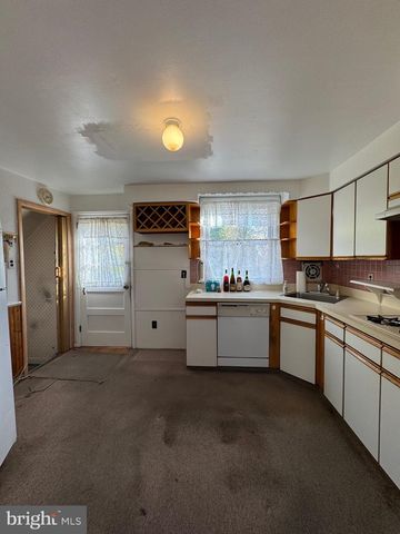 9821 VERREE RD, Philadelphia, PA 19115