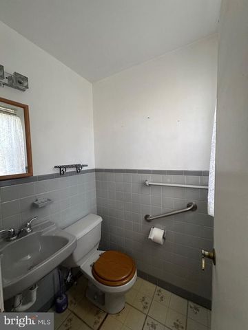 9821 VERREE RD, Philadelphia, PA 19115