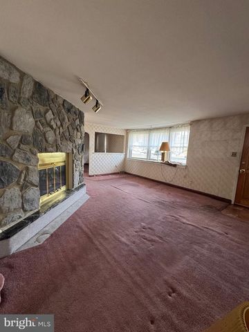 9821 VERREE RD, Philadelphia, PA 19115