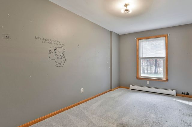 16 Evergreen Drive, Hudson, NH 03051