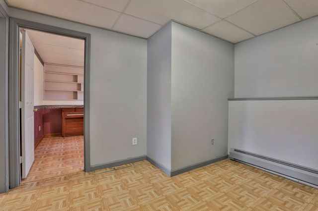 16 Evergreen Drive, Hudson, NH 03051