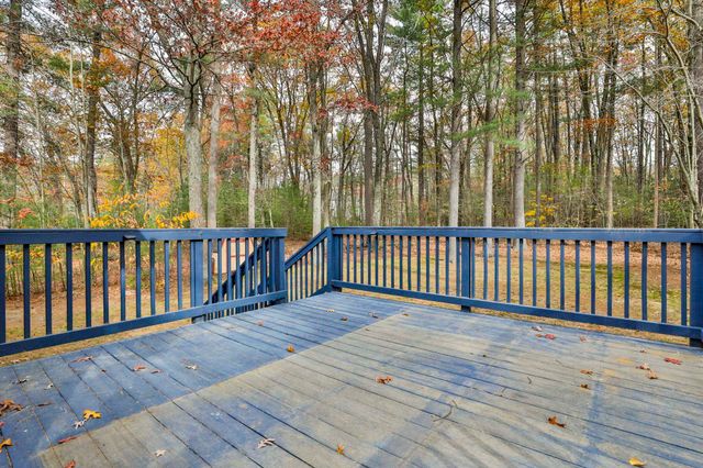 16 Evergreen Drive, Hudson, NH 03051