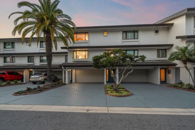 118 MARINA DEL REY COURT, Clearwater Beach, FL 33767