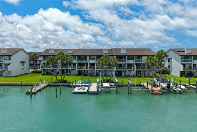 118 MARINA DEL REY COURT, Clearwater Beach, FL 33767